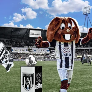 Blije Heracles mascotte Bultje