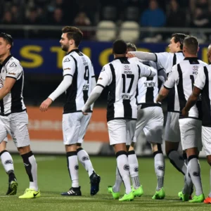 Heracles-Excelsior spelers complimenteren elkaar