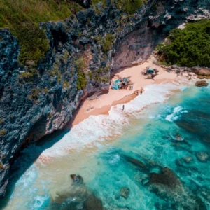 ToF Behang strand bovenaanzicht met rotsen