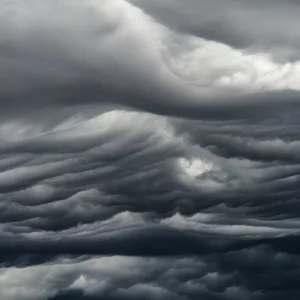 ToF Behang wolken donkergrijs