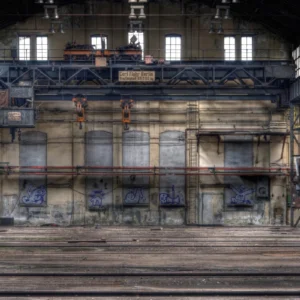 ToF Fotobehang industrieel grote verlaten fabriekshal